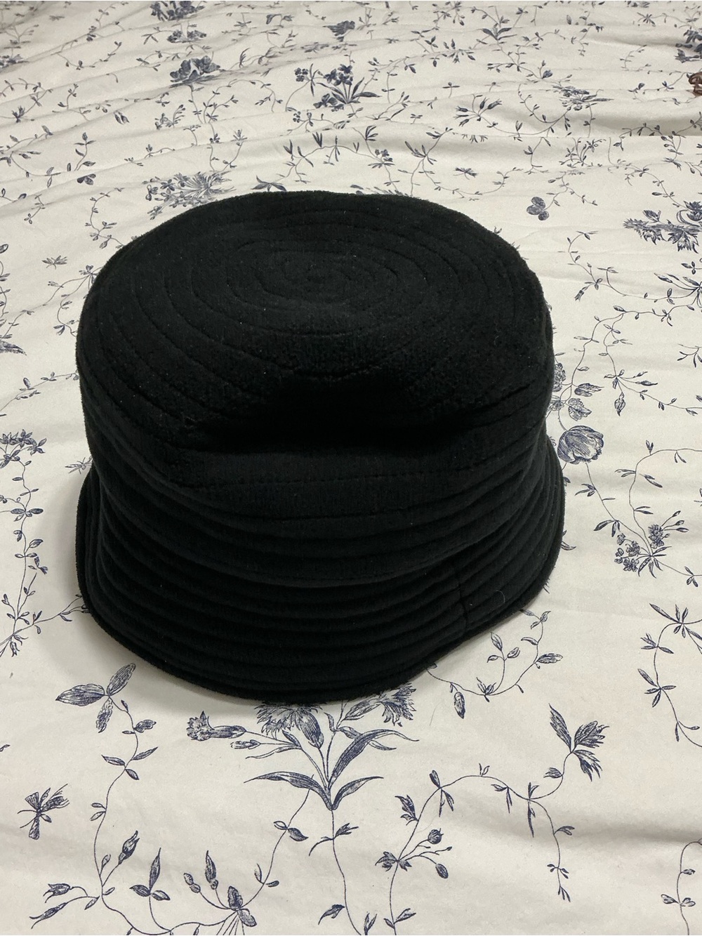 Denver Hayes Soft Black Quilted Bucket Hat